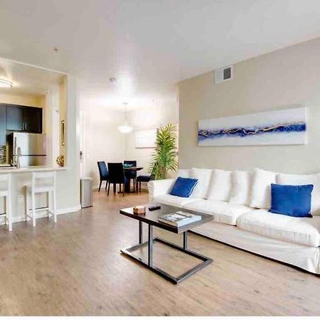 The Nest A Spacious 1 Bedroom Apartment With A Pool View Los Angeles Exteriör bild